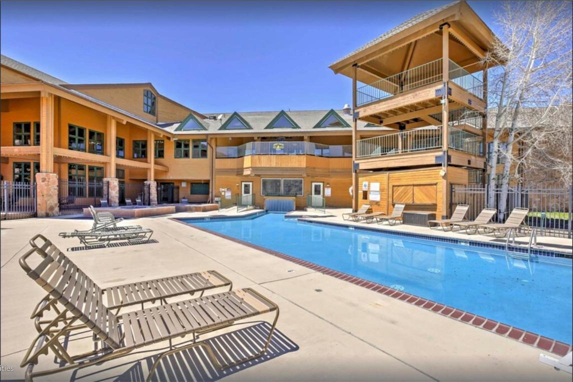 Relax, Adventure, Views, Amenities+Memories Apartamento Granby Exterior foto