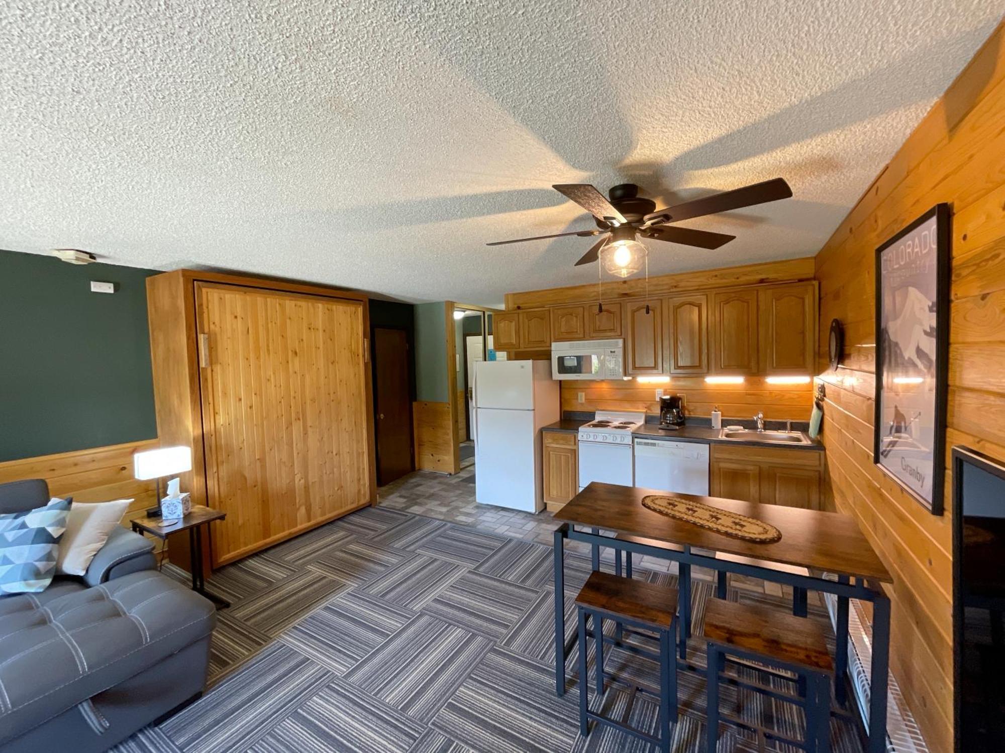 Relax, Adventure, Views, Amenities+Memories Apartamento Granby Exterior foto